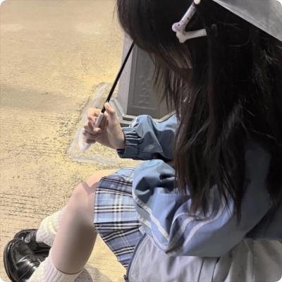 他她他她 封面